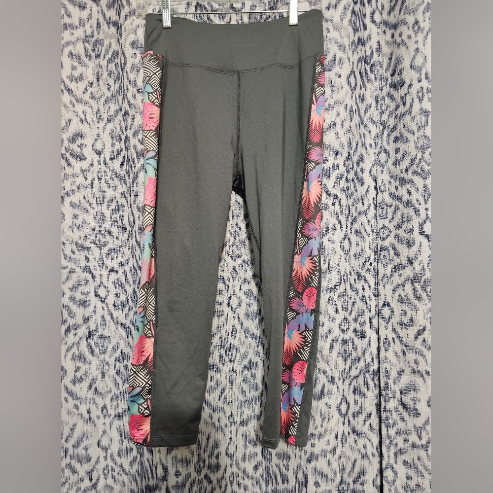Orange theory workout leggings